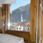 A Casa Di Ada ベッド・アンド・ブレックファスト Campolongo