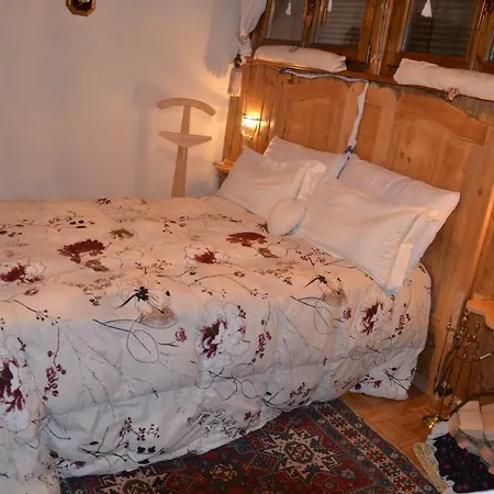 A Casa Di Ada Frühstückspension Campolongo